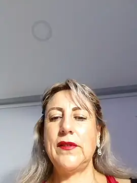 Snapshot of almaluna7 chatting on October 17, 12:36 am almaluna7 online show from October 17, 12:36 am