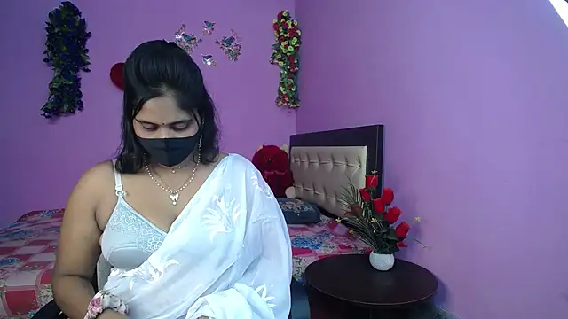 Hot Maleka online show from June 4, 4:57 pm