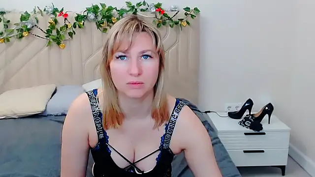 Incredible Ariela online show from April 15, 7:15 am