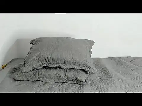 May Dylan1 online show from March 12, 4:51 am