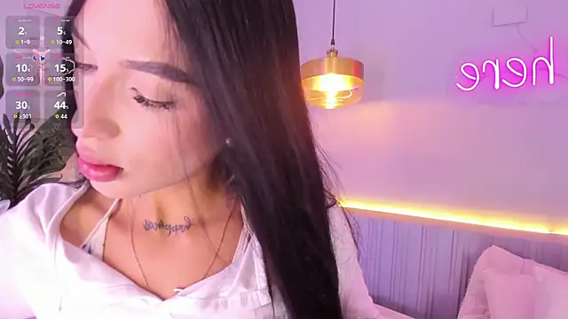 stephanymonroe online show from June 4, 9:43 pm