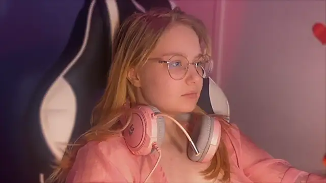 JacyWinslat online show from February 15, 11:47 pm