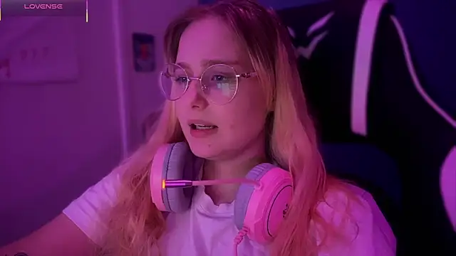 JacyWinslat online show from March 14, 8:06 pm