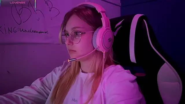 JacyWinslat online show from March 18, 4:26 pm