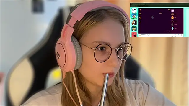 JacyWinslat online show from September 25, 9:46 am