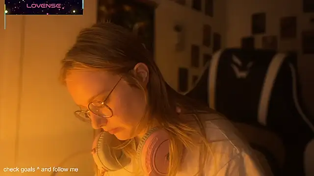 JacyWinslat online show from October 21, 4:41 pm