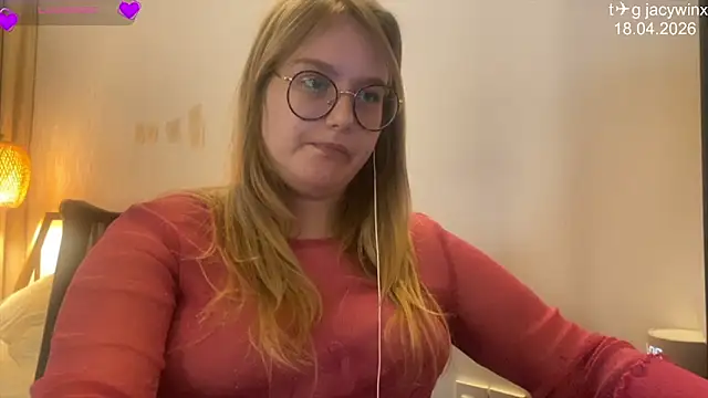 JacyWinslat online show from April 18, 5:06 pm