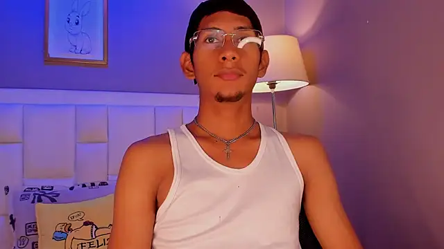 Nick Collins18 online show from July 4, 4:51 am