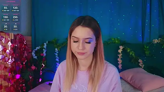 AlinaWalters online show from March 4, 8:37 pm