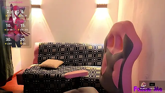 vittorialombardi   online show from April 8, 11:21 am