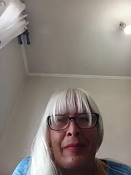 Rousmk1 online show from December 11, 8:39 pm