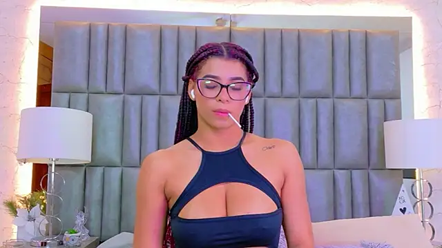 TiaraRosse online show from June 20, 4:10 pm