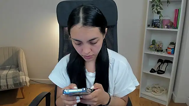  BellaEvans  online show from June 5, 4:52 am