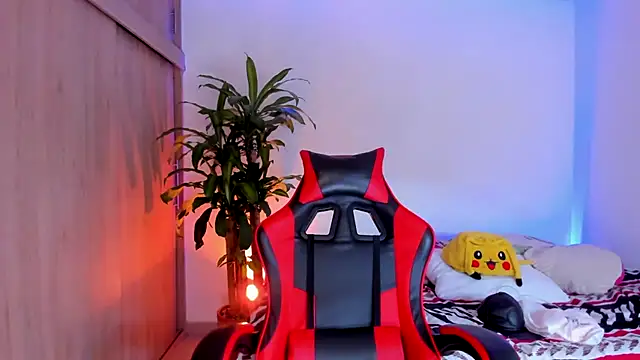 aldrinwhite online show from April 19, 4:50 pm