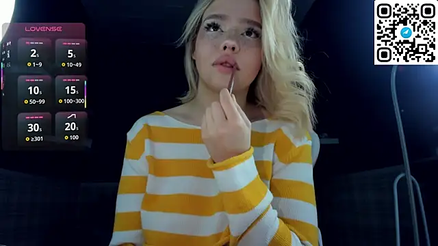 Anna Robinson online show from April 1, 1:39 am