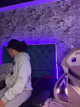 Melany Williams online show from January 8, 12:51 pm