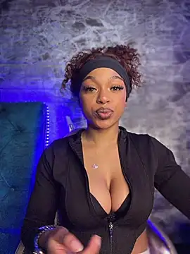 Melany Williams online show from March 26, 12:44 pm