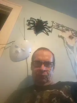 fastesttongue1680 online show from June 16, 12:46 am