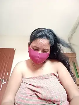 Snapshot of Neha-Roy chatting on July 4, 5:24 am Neha-Roy online show from July 4, 5:24 am