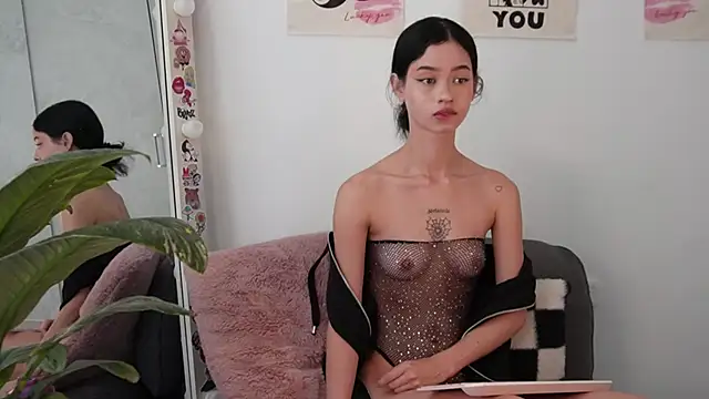 Snapshot of salome-brown chatting on June 23, 8:07 pm salome-brown online show from June 23, 8:07 pm