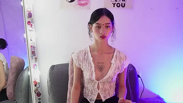 Snapshot of salome-brown chatting on June 27, 12:48 am salome-brown online show from June 27, 12:48 am