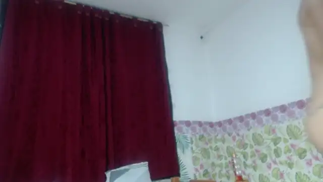 Snapshot of brillanteculo18 chatting on December 14, 9:56 pm brillanteculo18 online show from December 14, 9:56 pm