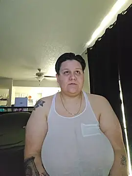 Snapshot of DevilDahm chatting on February 5, 11:20 pm DevilDahm online show from February 5, 11:20 pm