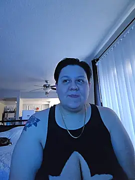 Snapshot of DevilDahm chatting on February 10, 12:15 am DevilDahm online show from February 10, 12:15 am