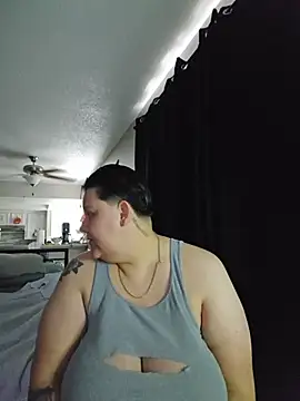 Snapshot of DevilDahm chatting on February 15, 9:55 pm DevilDahm online show from February 15, 9:55 pm