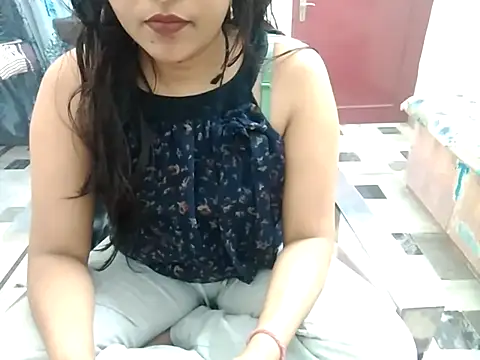 aarushi sharmaa online show from March 15, 2:14 am