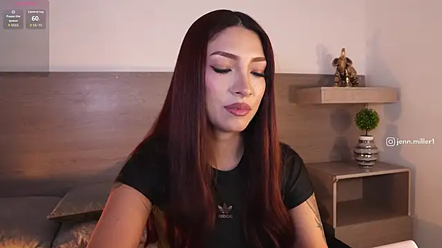 Snapshot of Jennmiiller_ chatting on June 30, 12:39 pm Jennmiiller online show from June 30, 12:39 pm
