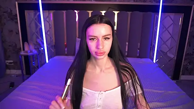 Snow WhiteeeX online show from March 8, 6:39 am