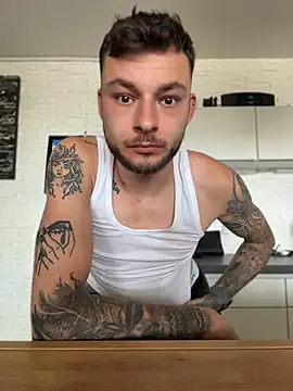 hottwoboys online show from June 12, 8:13 am