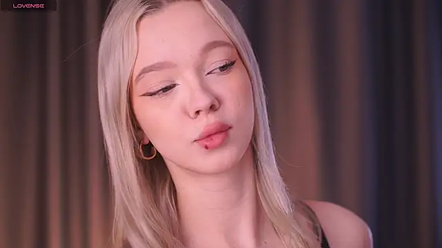  AlinaBailey online show from January 13, 8:08 am