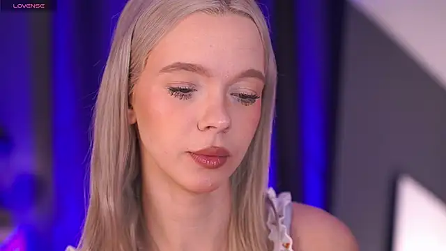  AlinaBailey online show from February 8, 7:56 am