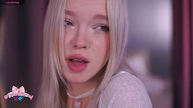  AlinaBailey online show from March 21, 8:08 am