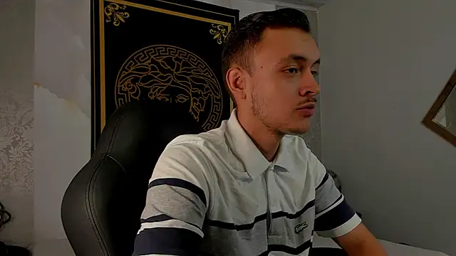 Desmon Clark online show from March 2, 7:45 pm