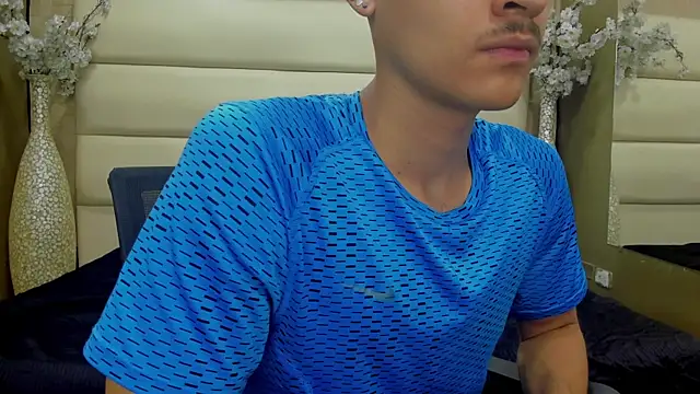 Desmon Clark online show from March 11, 4:10 am