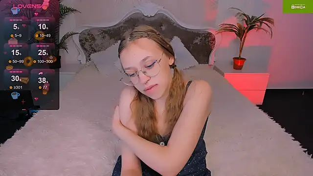 LayriantaVee online show from January 13, 7:43 am