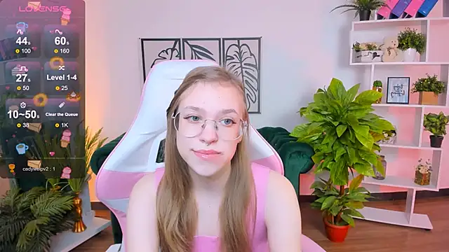 LayriantaVee online show from February 1, 7:05 am