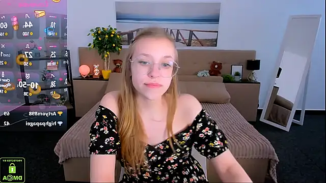 LayriantaVee online show from February 13, 1:15 pm