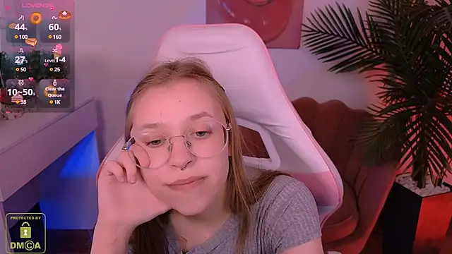 LayriantaVee online show from March 16, 10:22 am