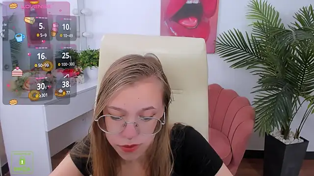 LayriantaVee online show from September 23, 6:49 am