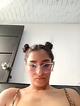 Ary-18 online show from October 25, 1:40 pm