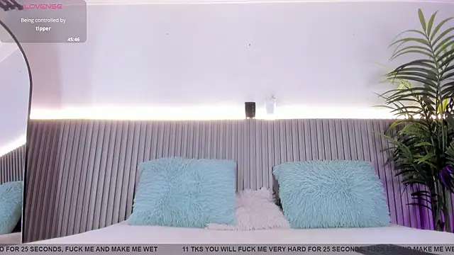 valentina lux online show from March 7, 7:22 pm