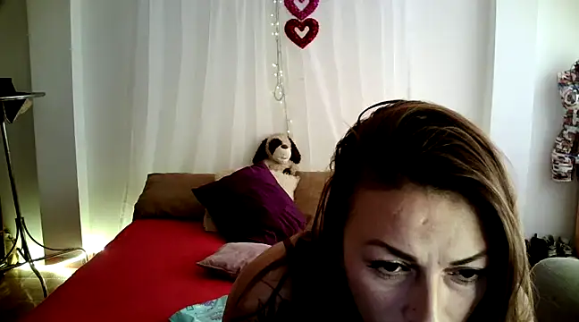 Hanna Charming online show from March 21, 5:45 pm