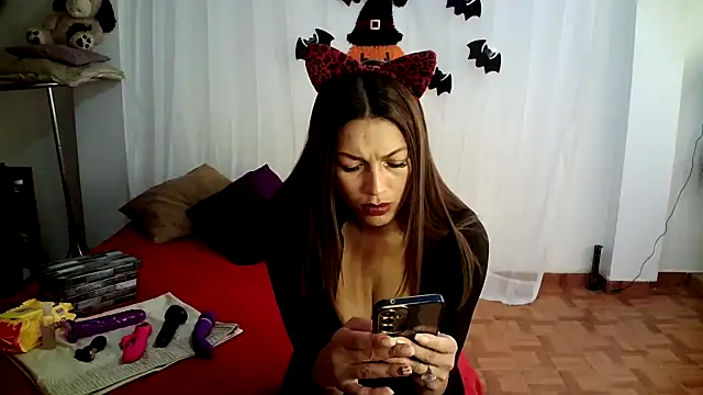 Hanna Charming online show from October 9, 6:06 pm