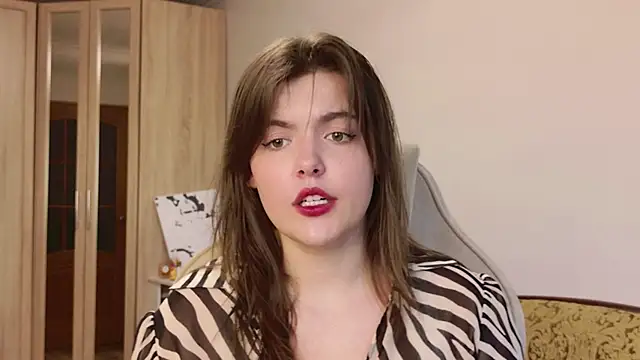 showmeparadise online show from June 23, 3:04 am