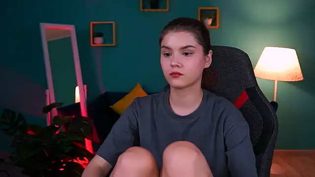 EvaThopson online show from January 24, 6:14 pm