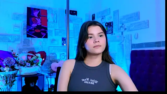 EvaThopson online show from March 6, 7:14 am